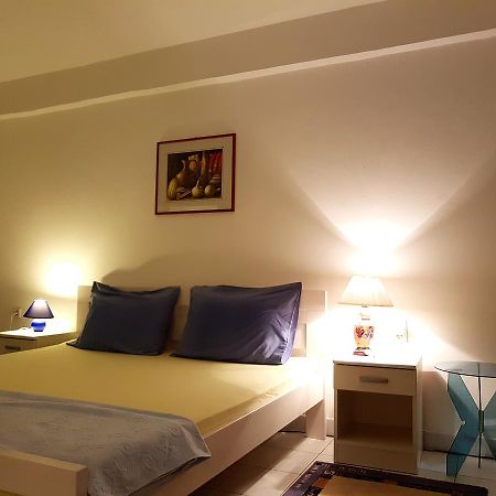 The White Apartment Ohrid Esterno foto
