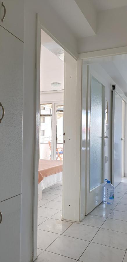 The White Apartment Ohrid Esterno foto